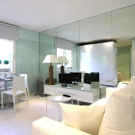 Ap Gran Via IV Apartment Madrid Exterior photo
